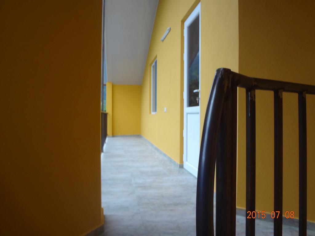 Twins Hotel Gonio Rum bild